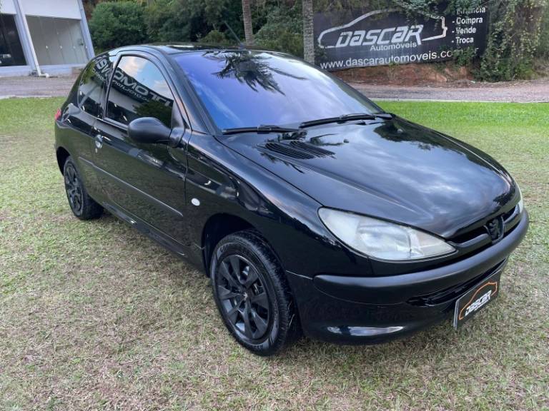 PEUGEOT - 206 - 2002/2002 - Preta - R$ 17.900,00