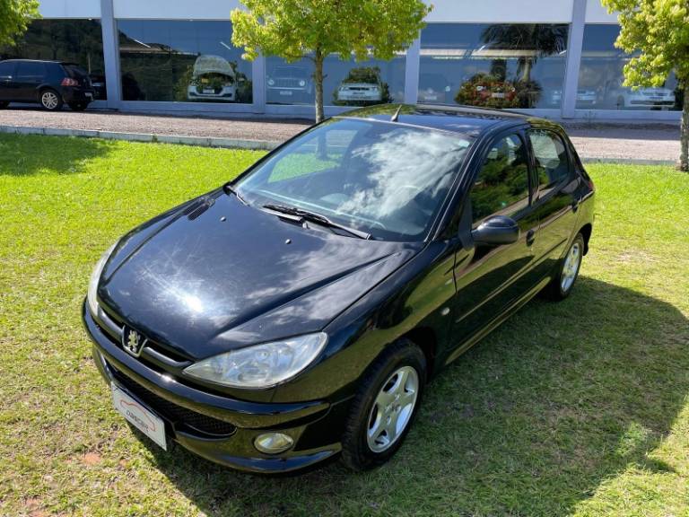 PEUGEOT - 206 - 2005/2005 - Preta - R$ 18.900,00