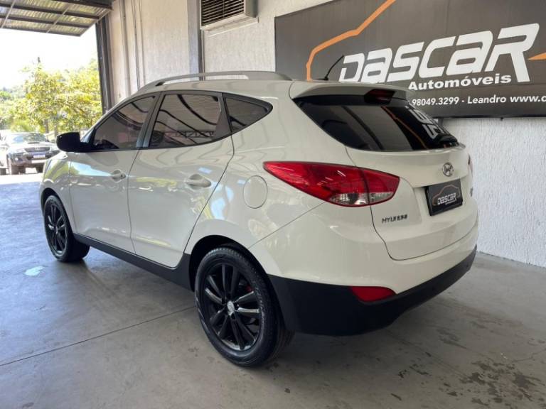 HYUNDAI - IX35 - 2011/2012 - Branca - R$ 65.900,00
