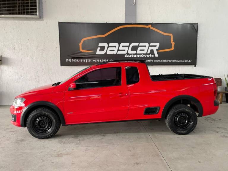 VOLKSWAGEN - SAVEIRO - 2013/2014 - Vermelha - R$ 51.900,00