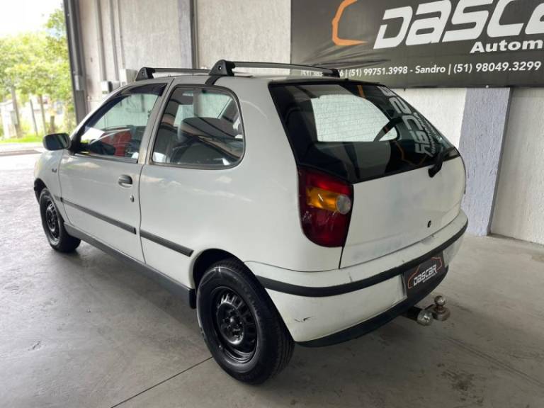 FIAT - PALIO - 1996/1997 - Branca - R$ 8.900,00