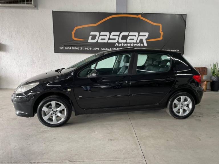 PEUGEOT - 307 - 2008/2009 - Preta - R$ 27.900,00
