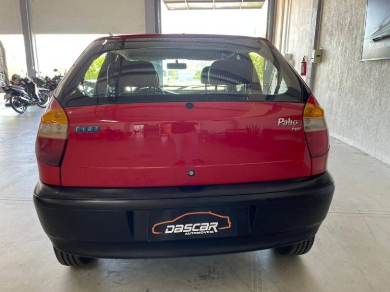 FIAT - PALIO - 2004/2005 - Vermelha - R$ 16.900,00