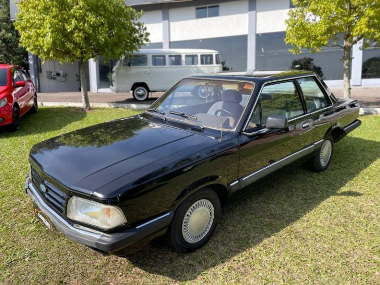 FORD - DEL REY - 1989/1989 - Preta - R$ 33.900,00