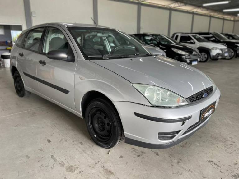FORD - FOCUS - 2008/2008 - Prata - R$ 29.900,00
