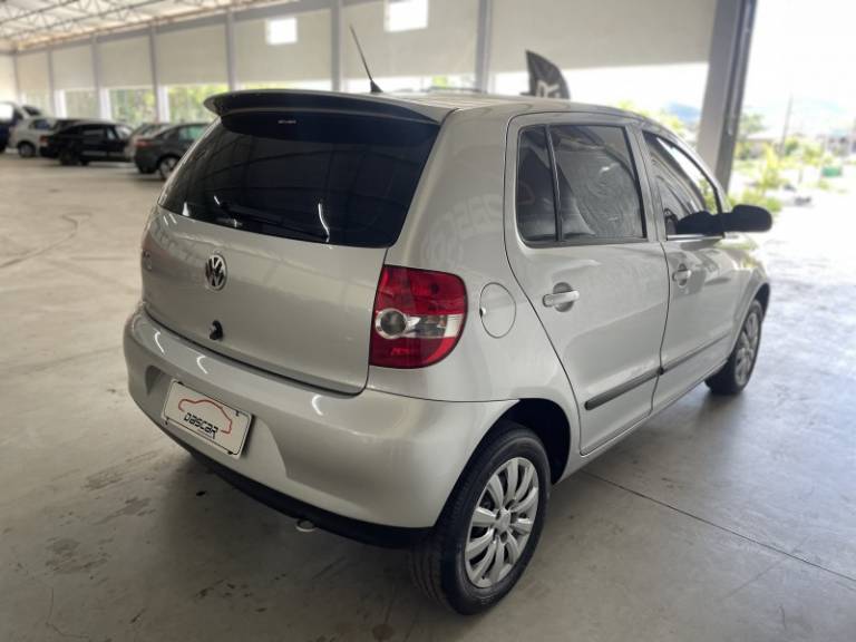 VOLKSWAGEN - FOX - 2008/2009 - Prata - R$ 30.900,00