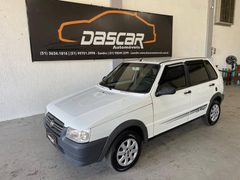 FIAT - UNO - 2009/2010 - Branca - R$ 30.900,00