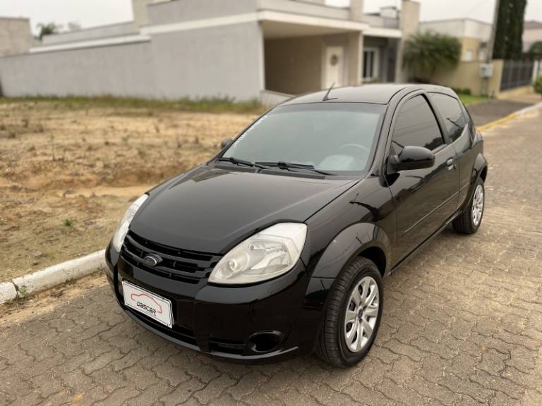 FORD - KA - 2008/2009 - Preta - R$ 24.900,00