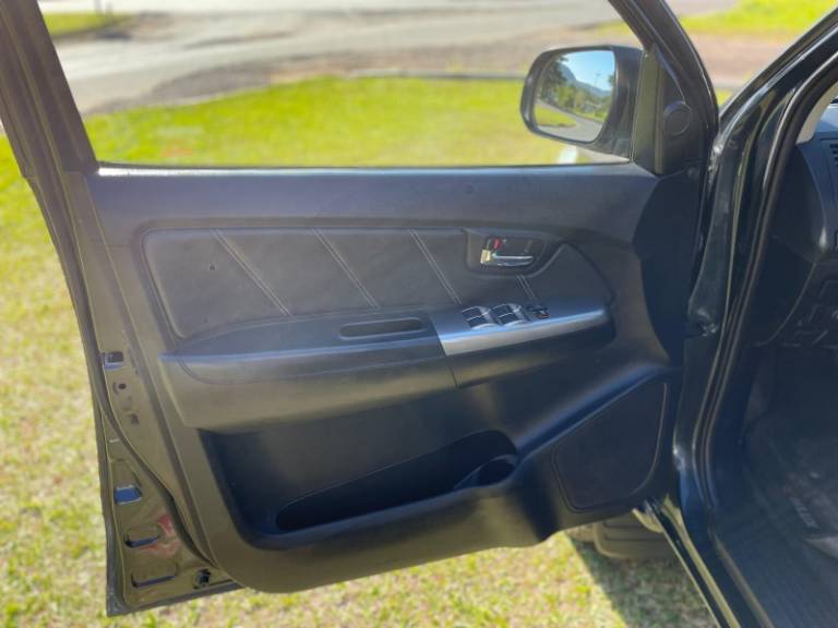 TOYOTA - HILUX - 2014/2014 - Azul - R$ 138.900,00