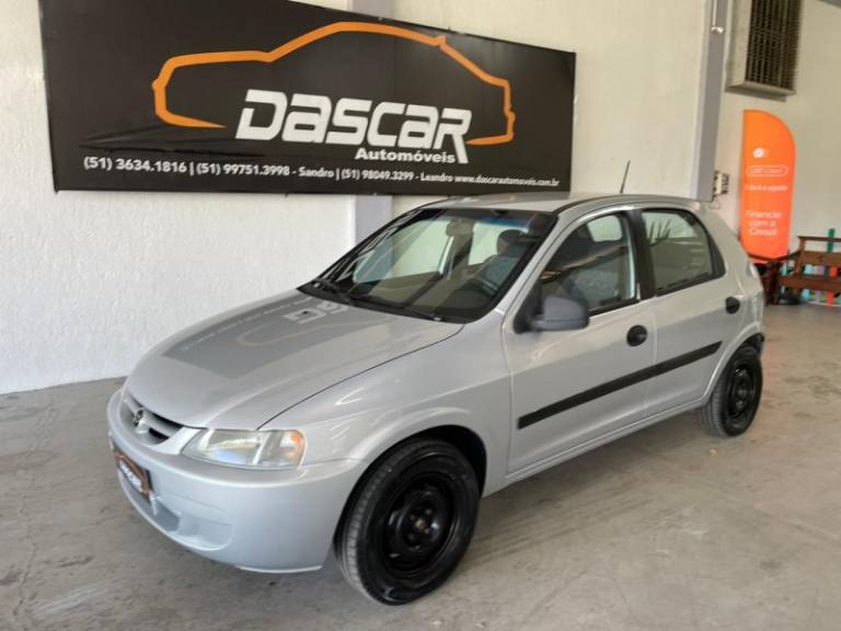 CHEVROLET - CELTA - 2003/2003 - Prata - R$ 18.900,00