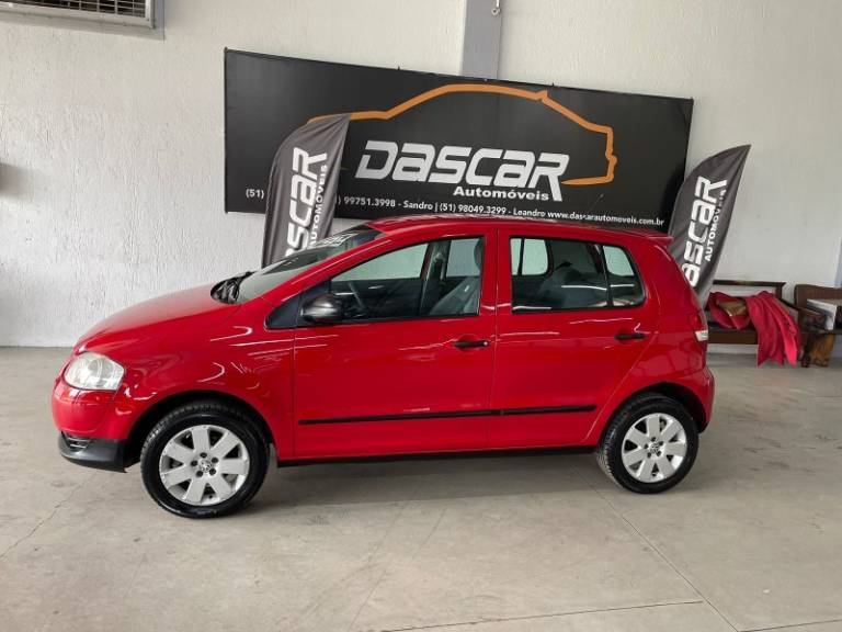 VOLKSWAGEN - FOX - 2009/2010 - Vermelha - R$ 35.900,00