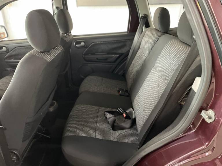 FORD - ECOSPORT - 2011/2012 - Marrom - R$ 42.900,00