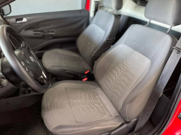 VOLKSWAGEN - SAVEIRO - 2011/2012 - Vermelha - R$ 52.900,00