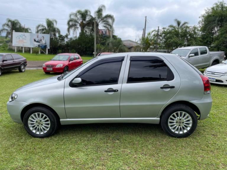 FIAT - PALIO - 2009/2010 - Prata - R$ 24.900,00