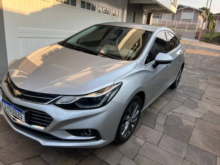 CHEVROLET - CRUZE - 2018/2018 - Branca - R$ 94.900,00