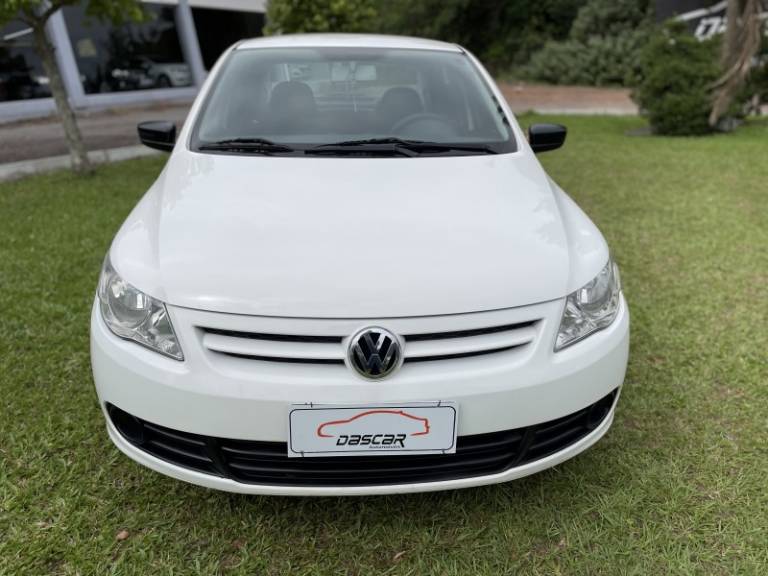 VOLKSWAGEN - VOYAGE - 2009/2010 - Branca - R$ 28.900,00