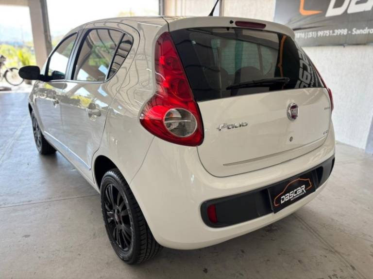 FIAT - PALIO - 2012/2013 - Branca - R$ 37.900,00