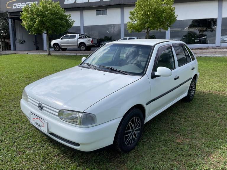 VOLKSWAGEN - GOL - 1998/1999 - Branca - R$ 16.900,00