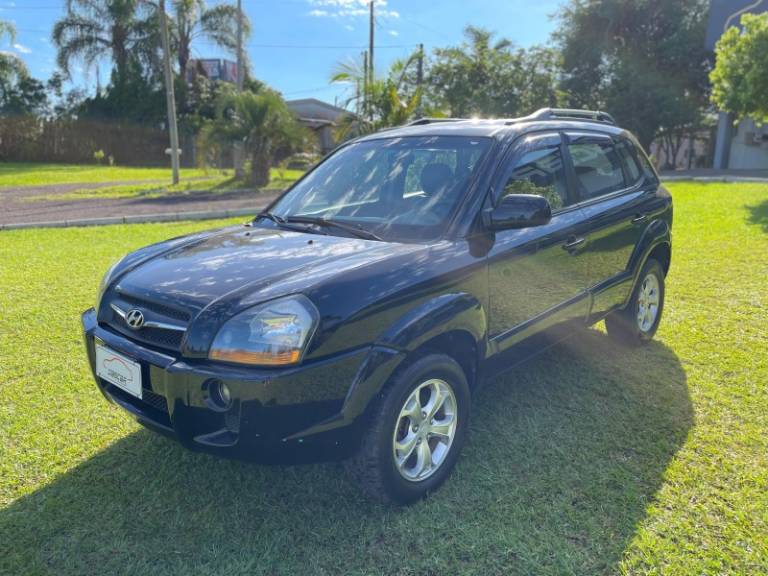 HYUNDAI - TUCSON - 2013/2014 - Preta - R$ 58.900,00