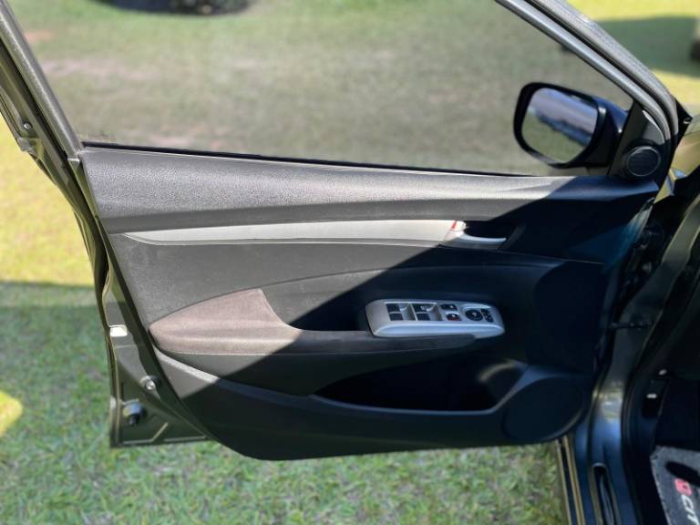 HONDA - CITY - 2010/2010 - Cinza - R$ 49.900,00