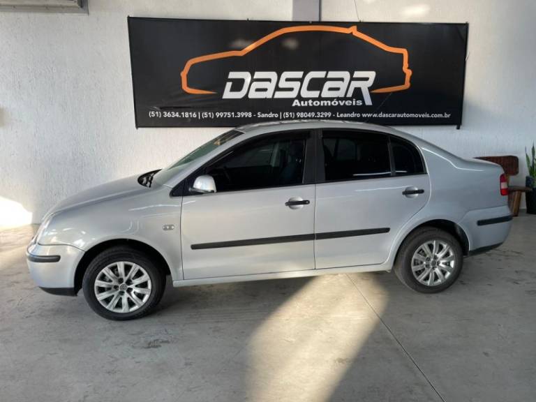 VOLKSWAGEN - POLO - 2004/2004 - Prata - R$ 26.900,00