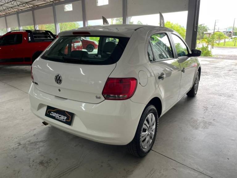 VOLKSWAGEN - GOL - 2013/2014 - Branca - R$ 42.900,00