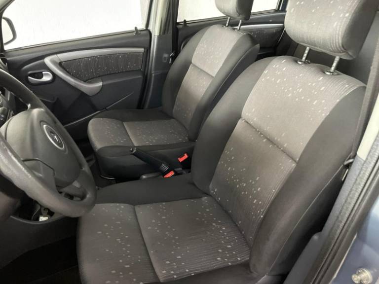 RENAULT - SANDERO - 2010/2011 - Cinza - R$ 25.900,00