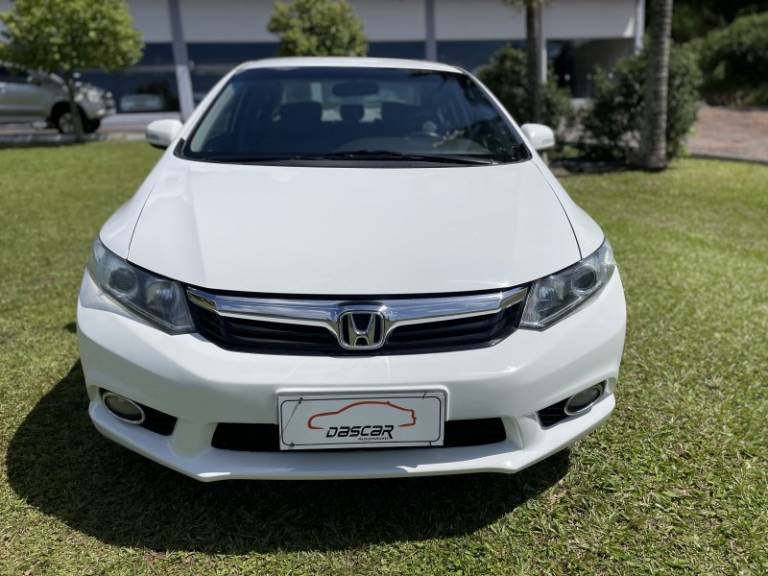 HONDA - CIVIC - 2013/2014 - Branca - R$ 74.900,00