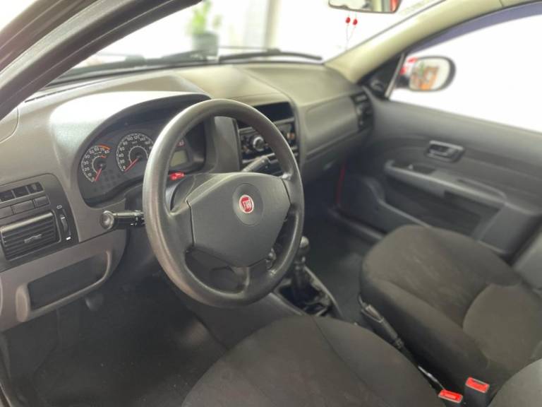 FIAT - SIENA - 2012/2012 - Vermelha - R$ 28.900,00