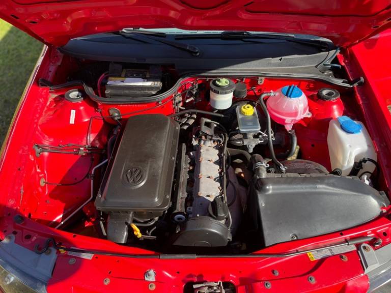 VOLKSWAGEN - GOL - 2013/2014 - Vermelha - R$ 29.900,00