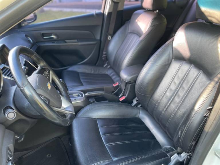 CHEVROLET - CRUZE - 2014/2014 - Branca - R$ 63.900,00