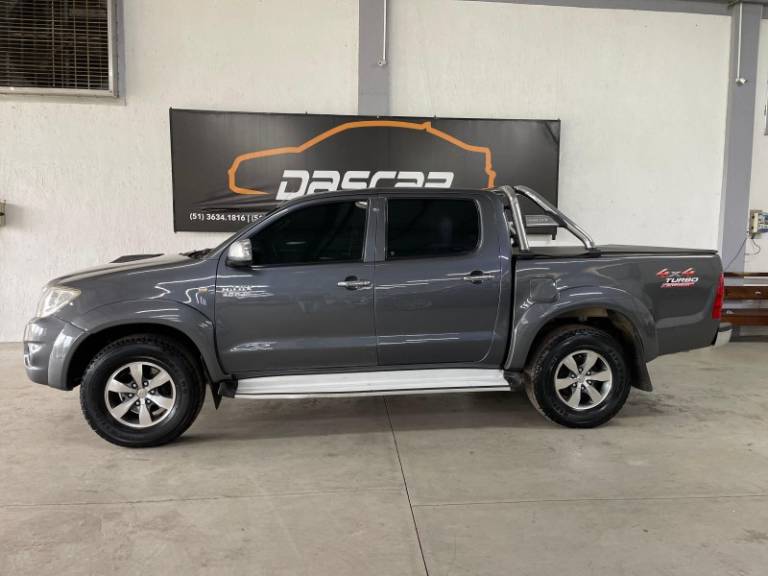 TOYOTA - HILUX - 2009/2009 - Cinza - R$ 105.900,00