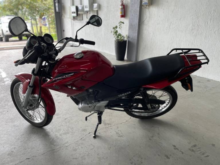 YAMAHA - FACTOR YBR - 2013/2014 - Vermelha - R$ 7.900,00