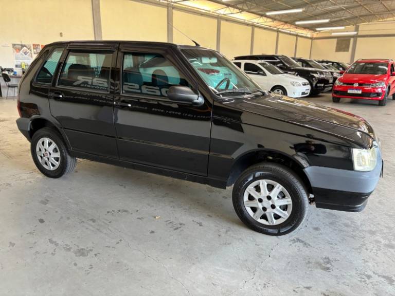 FIAT - UNO - 2009/2009 - Preta - R$ 24.900,00
