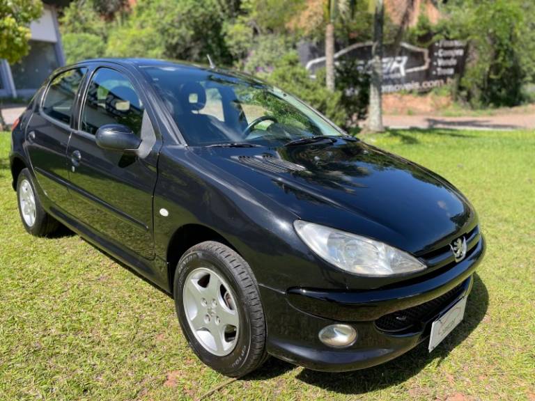 PEUGEOT - 206 - 2005/2005 - Preta - R$ 18.900,00