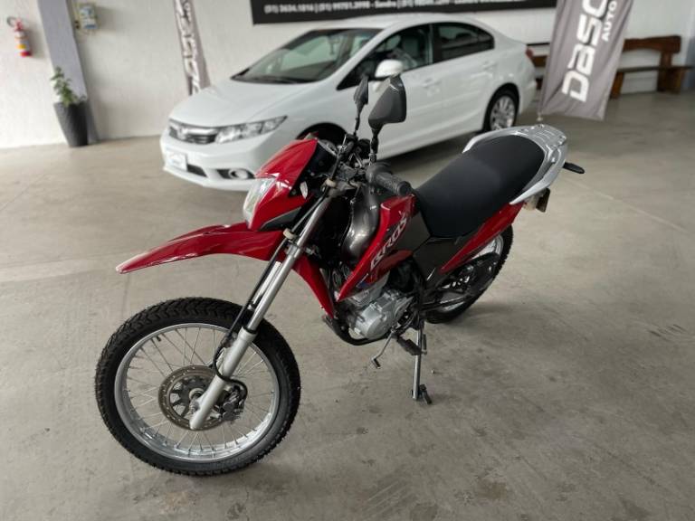 HONDA - NXR 150 - 2012/2013 - Vermelha - R$ 13.900,00