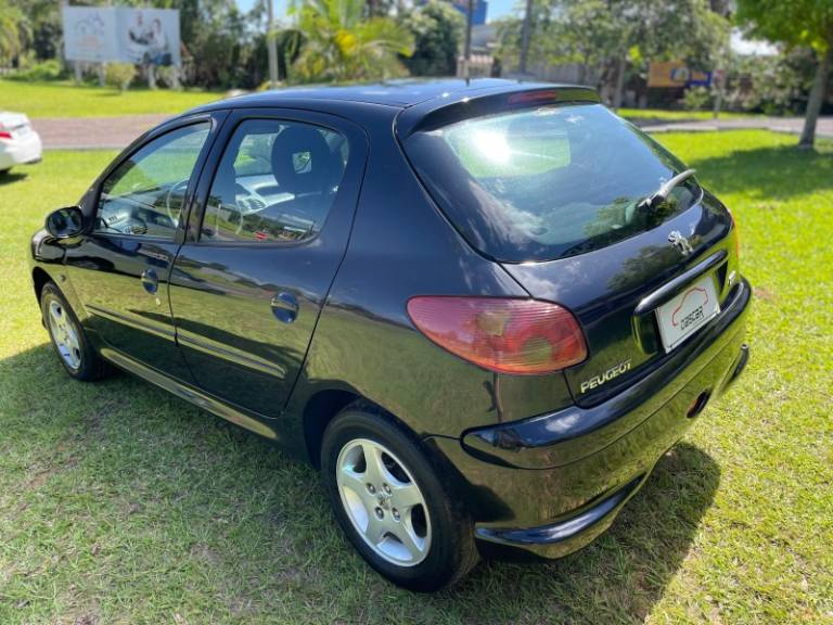 PEUGEOT - 206 - 2005/2005 - Preta - R$ 18.900,00