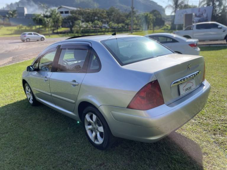 PEUGEOT - 307 - 2009/2010 - Prata - R$ 27.900,00