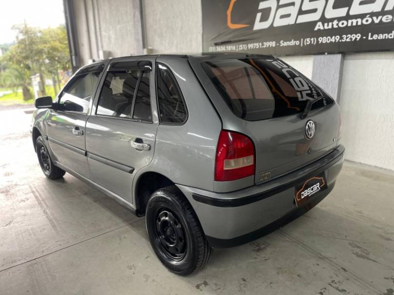 VOLKSWAGEN - GOL - 2002/2002 - Cinza - R$ 16.900,00