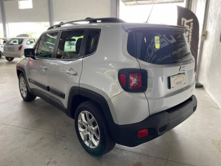 JEEP - RENEGADE - 2015/2016 - Prata - R$ 74.900,00