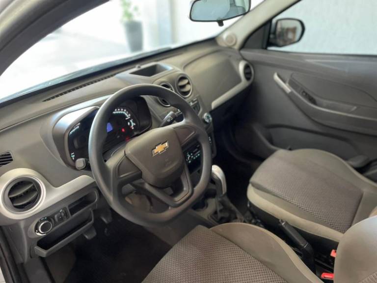 CHEVROLET - MONTANA - 2013/2014 - Prata - R$ 43.900,00