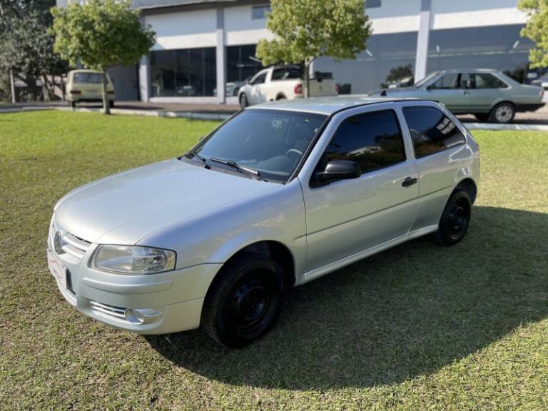 VOLKSWAGEN - GOL - 2012/2013 - Prata - R$ 28.900,00