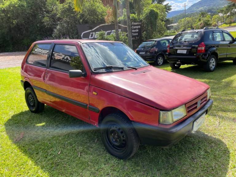 FIAT - UNO - 1992/1992 - Vermelha - R$ 7.900,00