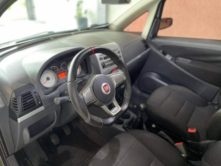 FIAT - IDEA - 2007/2007 - Verde - R$ 29.900,00