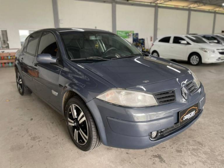 RENAULT - MÉGANE - 2009/2010 - Cinza - R$ 27.900,00