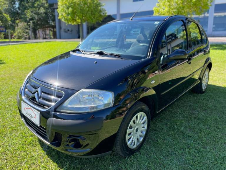 CITROËN - C3 - 2009/2010 - Preta - R$ 25.900,00