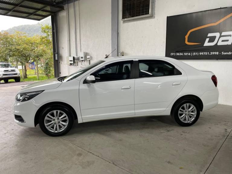 CHEVROLET - COBALT - 2016/2016 - Branca - R$ 53.900,00