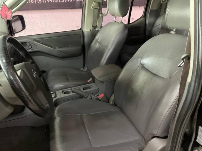 NISSAN - FRONTIER - 2007/2008 - Preta - R$ 77.900,00