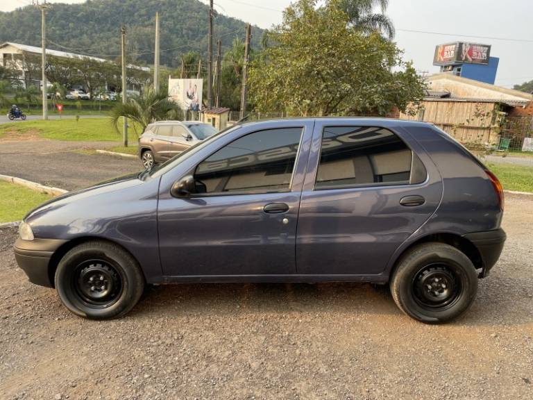 FIAT - PALIO - 1998/1999 - Azul - R$ 18.900,00