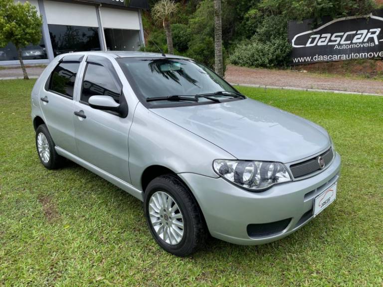 FIAT - PALIO - 2009/2010 - Prata - R$ 24.900,00